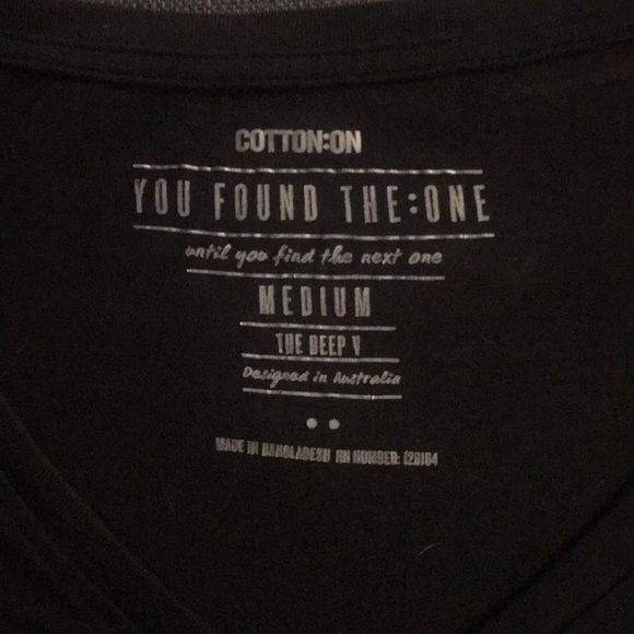 Cotton-On Women's Medium Black V-Neck Tee - Picture 2 of 3